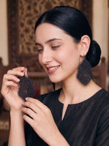 Black Fleur Earrings